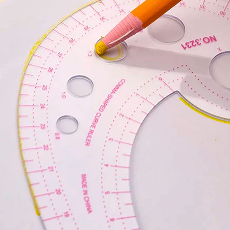 ฝรั่งเศส Curve ไม้บรรทัดตัดกระ - Ruler Set Transparent บทวิจารณ์และราคา