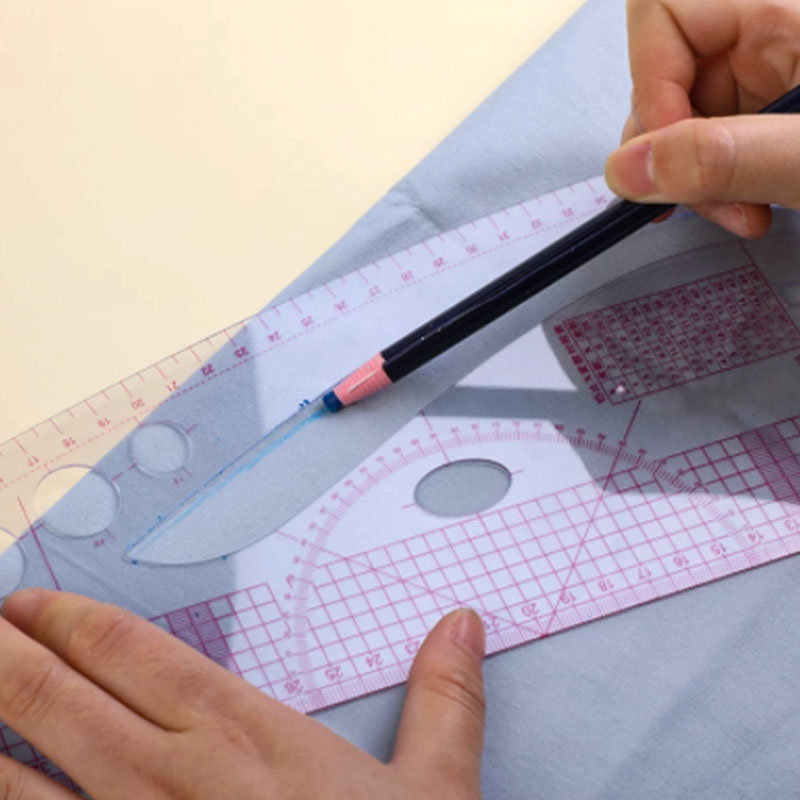ฝรั่งเศส Curve ไม้บรรทัดตัดกระ - Ruler Set Transparent บทวิจารณ์และราคา